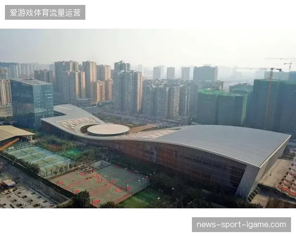 成都大运会场馆尝试引入实时观赛激励系统，打破观众席物理隔阂